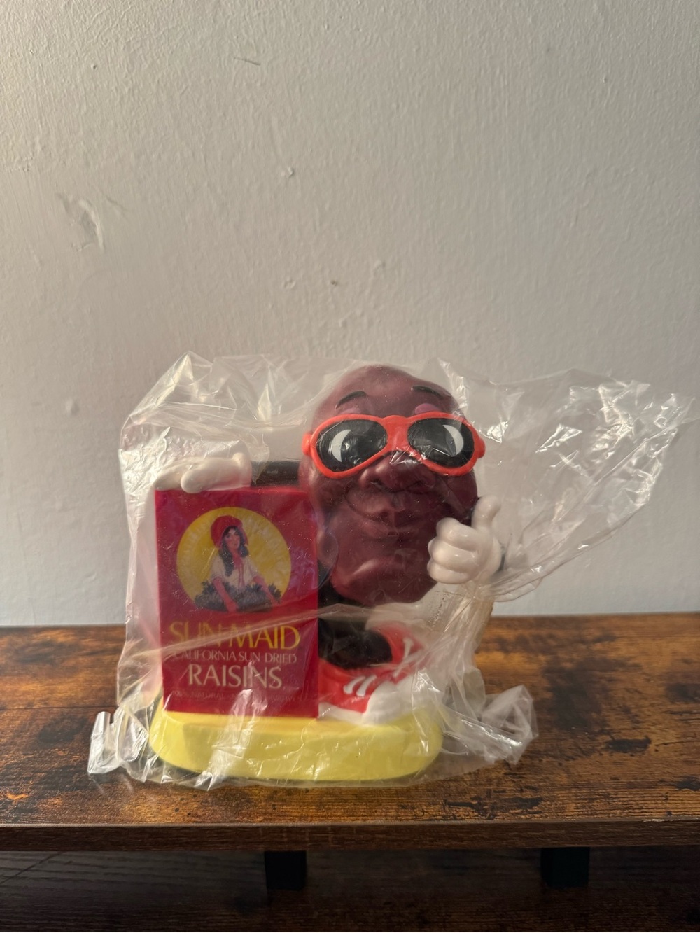 Vintage 1987 California Raisins Vinyl/Rubber Coin Bank
